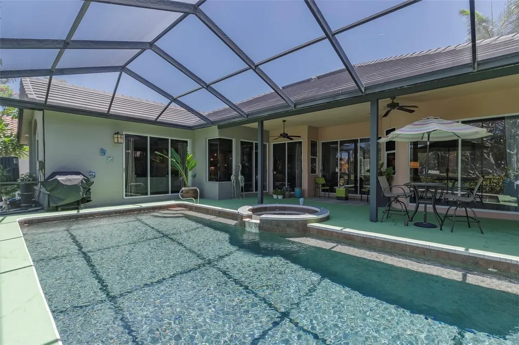 4834 Windmill Palm Terrace NE St Petersburg FL 33703