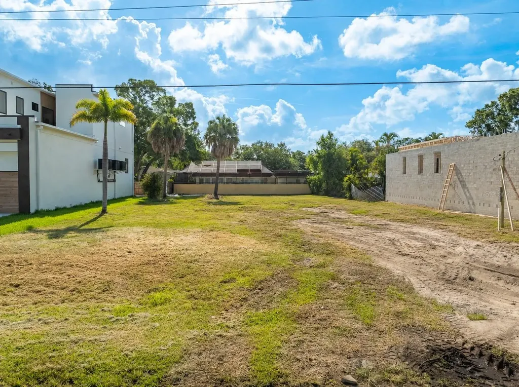 208 S Treasure Drive Tampa FL 33609