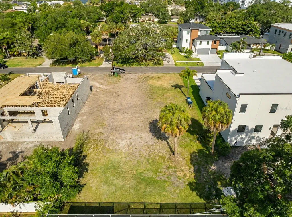 208 S Treasure Drive Tampa FL 33609