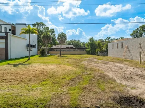 208 S Treasure Drive Tampa FL 33609