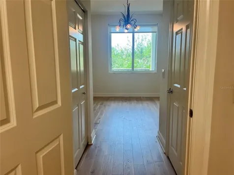 800 N Tamiami Trail Sarasota FL 34236