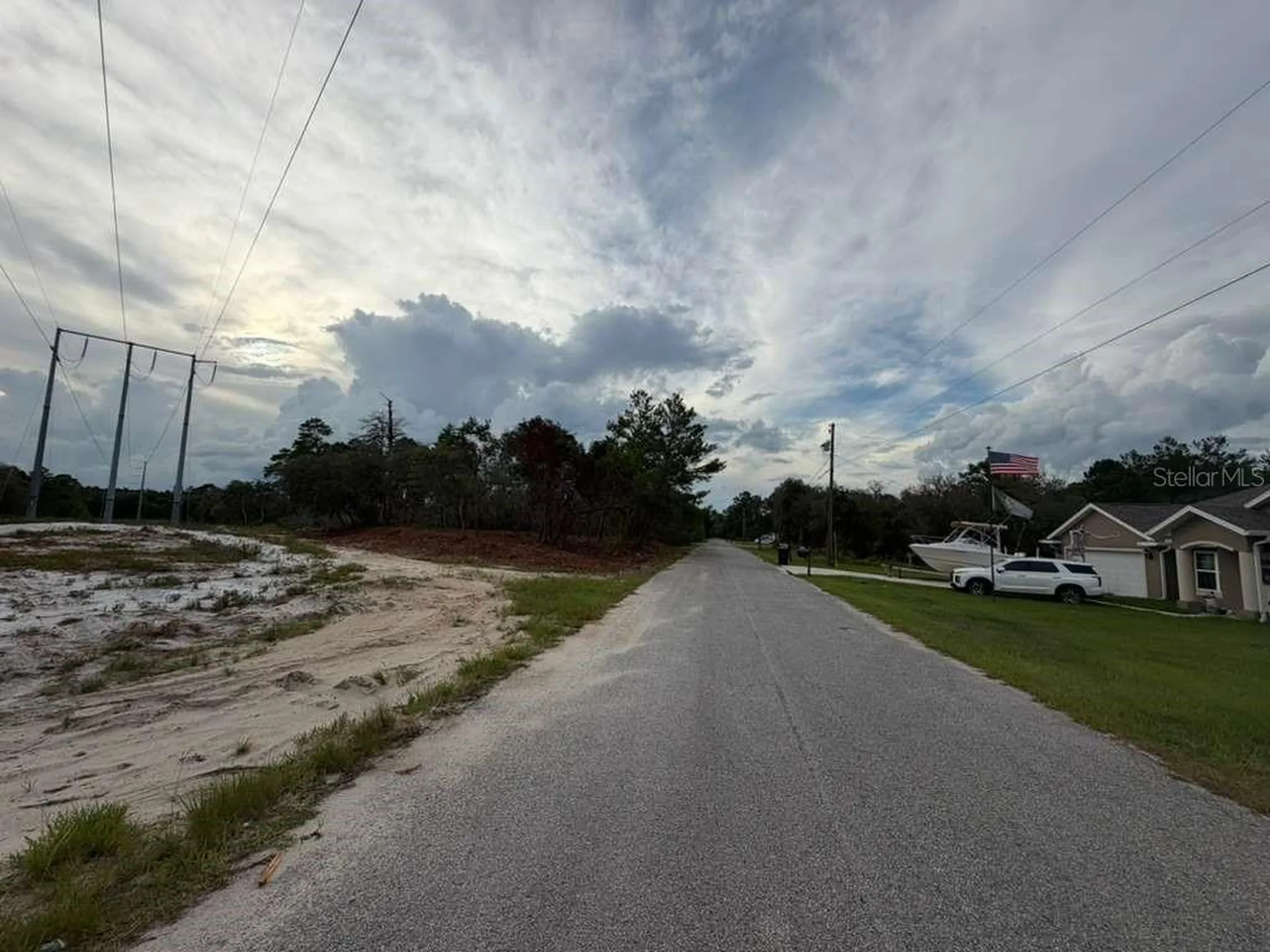 Sequoia Trail Ocklawaha FL 32179