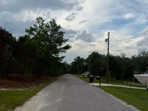 Sequoia Trail Ocklawaha FL 32179