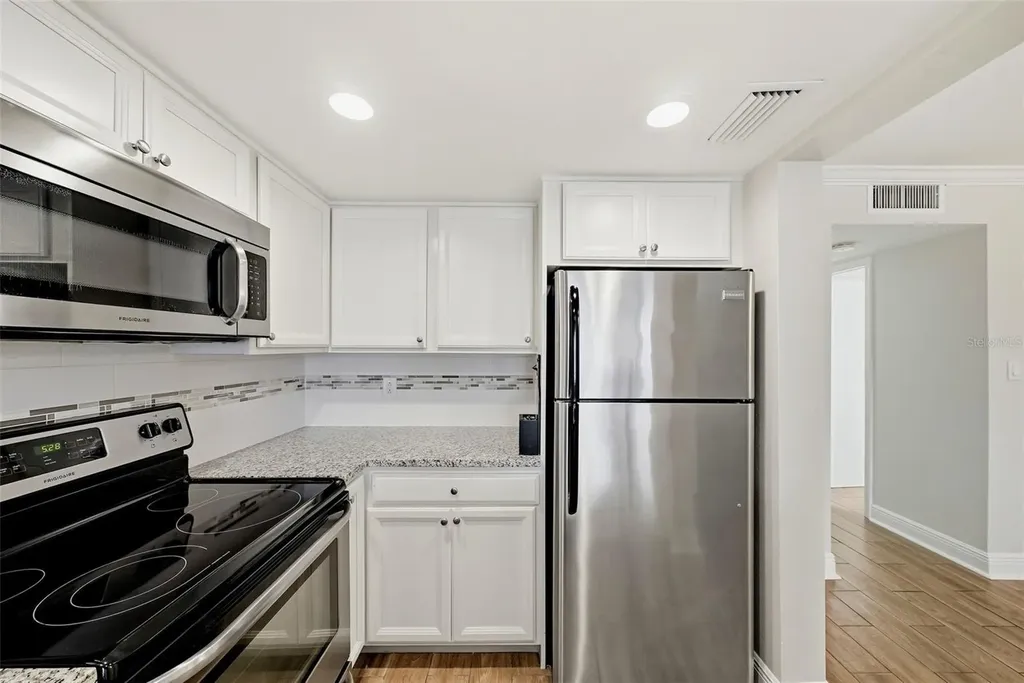 2525 W Bay Drive Belleair Bluffs FL 33770
