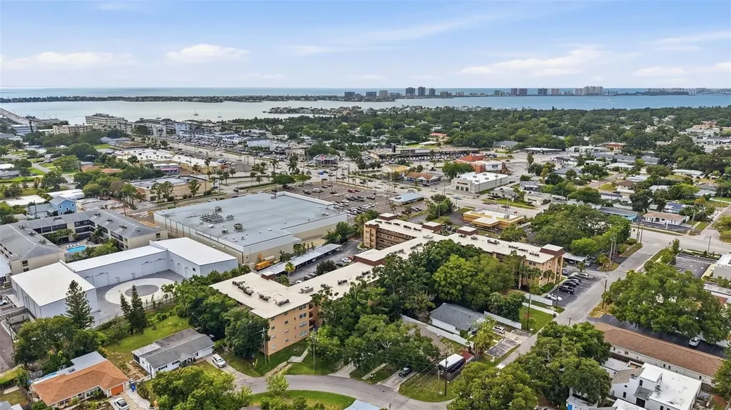 2525 W Bay Drive Belleair Bluffs FL 33770