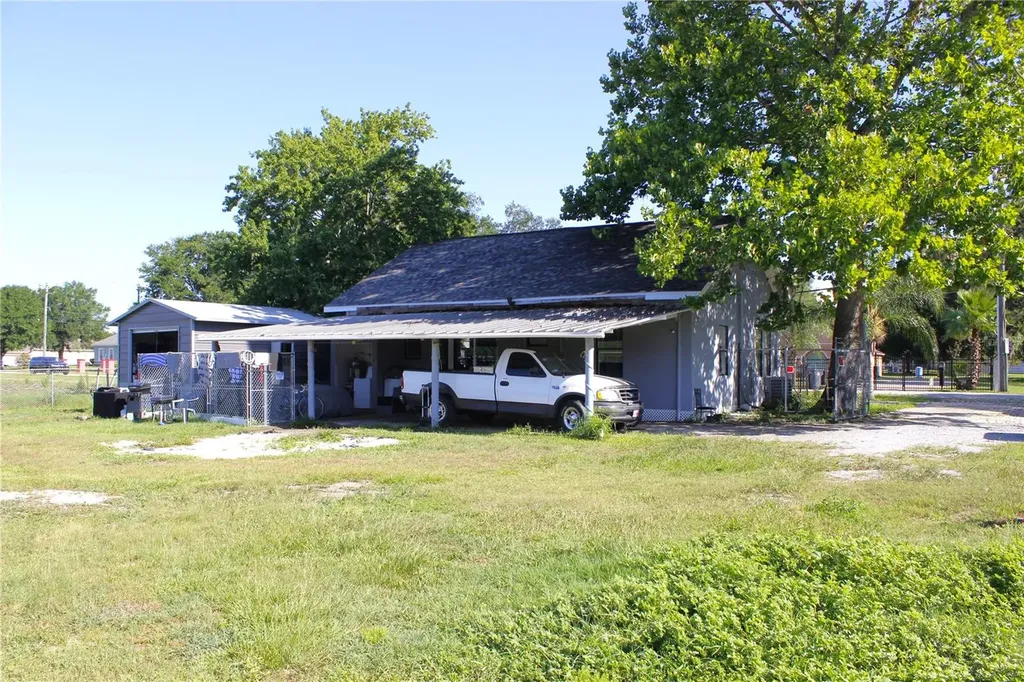 2207 Sparkman Road Plant City FL 33566