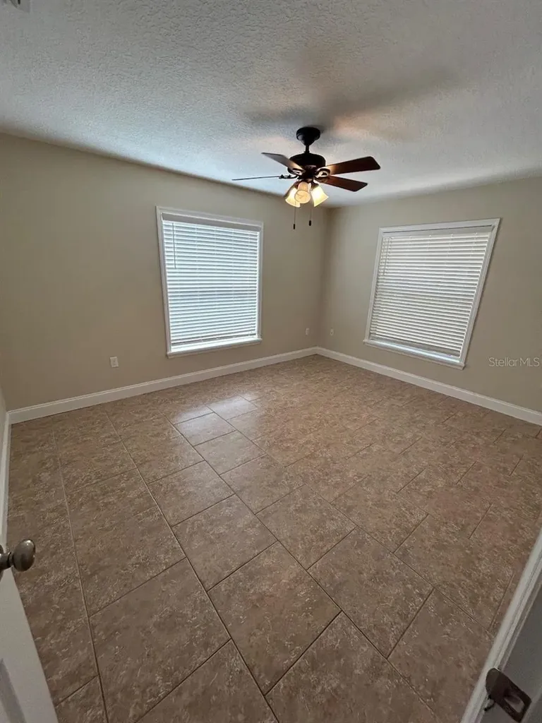 119 W 10th Avenue Mount Dora FL 32757