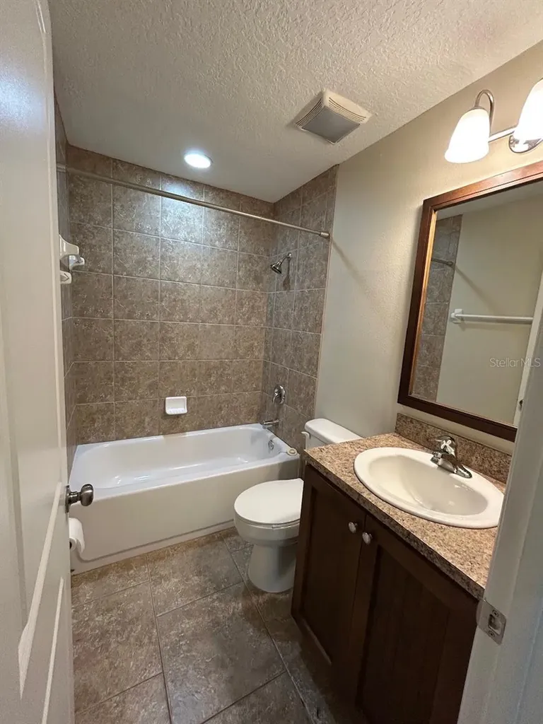 119 W 10th Avenue Mount Dora FL 32757