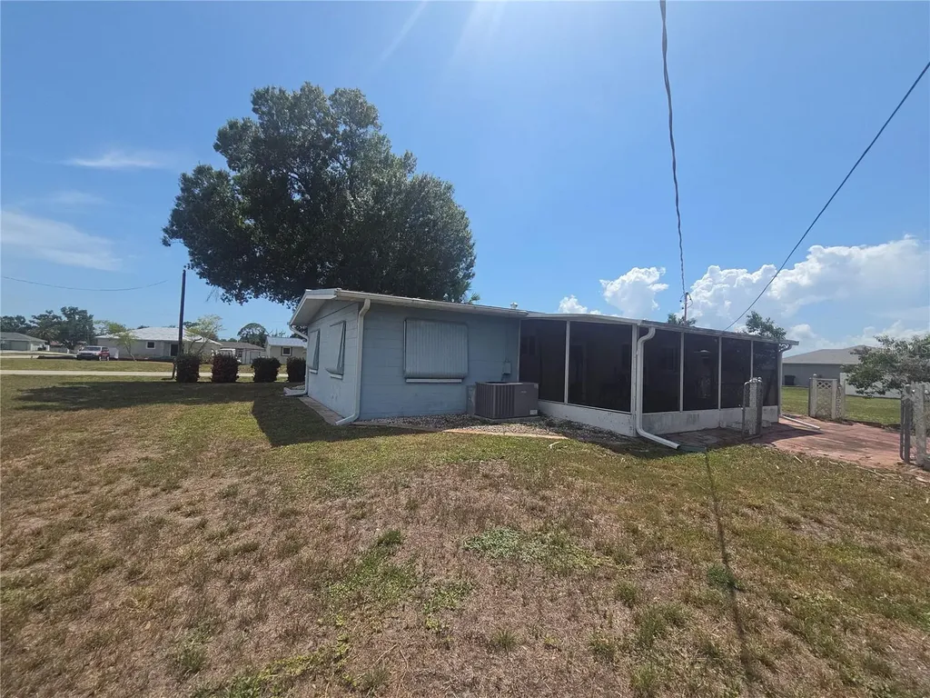 11192 3rd Avenue Punta Gorda FL 33955