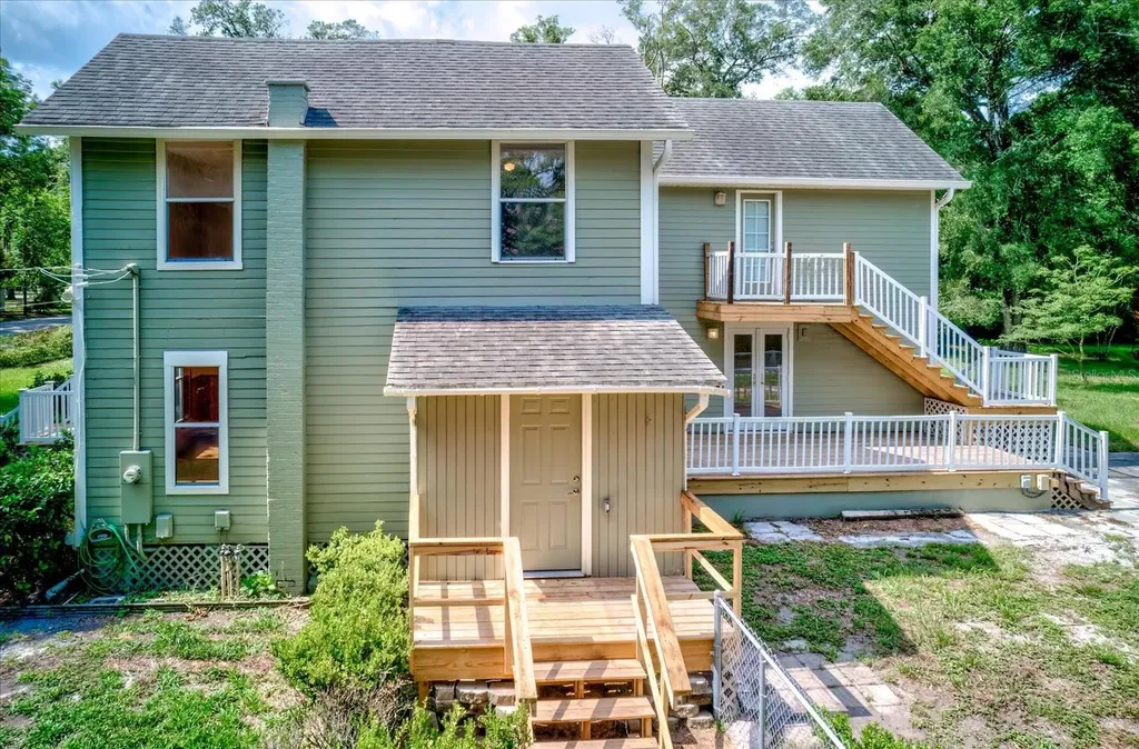 543 N Thorpe Avenue Orange City FL 32763