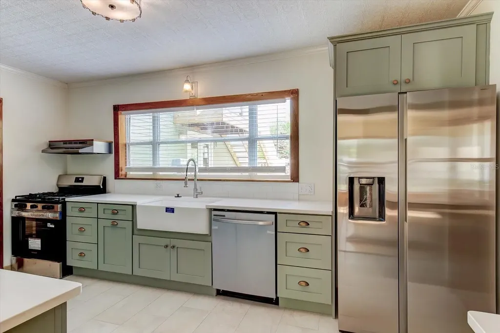 543 N Thorpe Avenue Orange City FL 32763