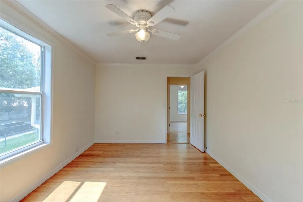 543 N Thorpe Avenue Orange City FL 32763