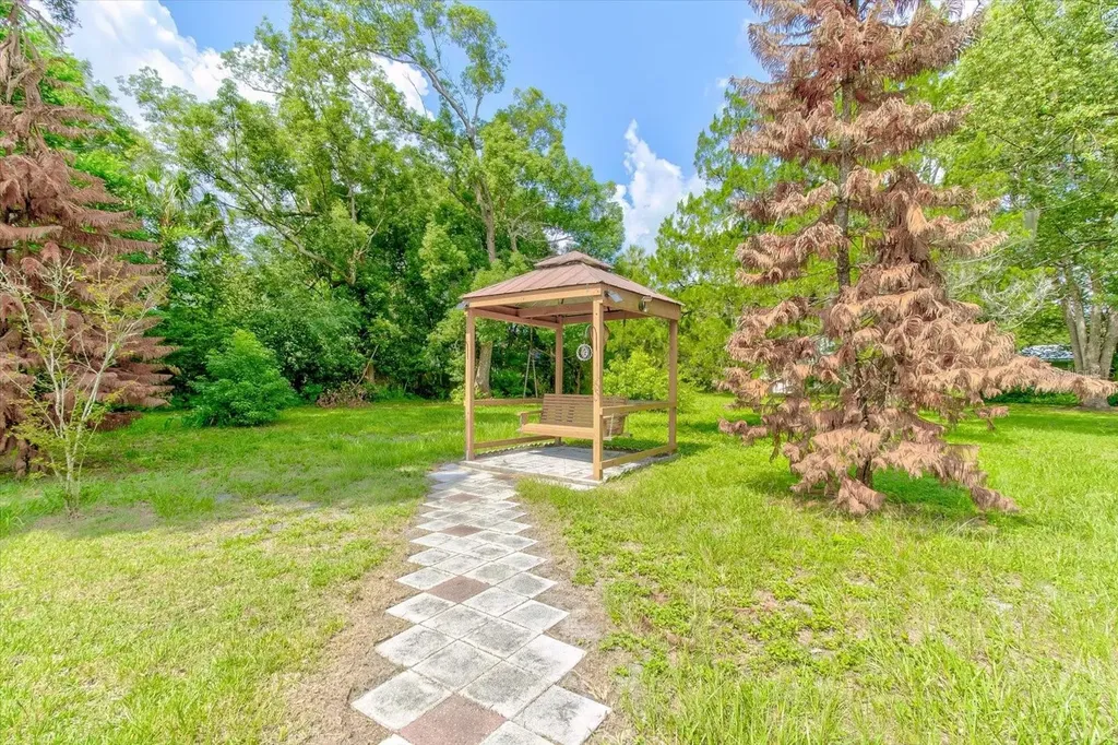 543 N Thorpe Avenue Orange City FL 32763