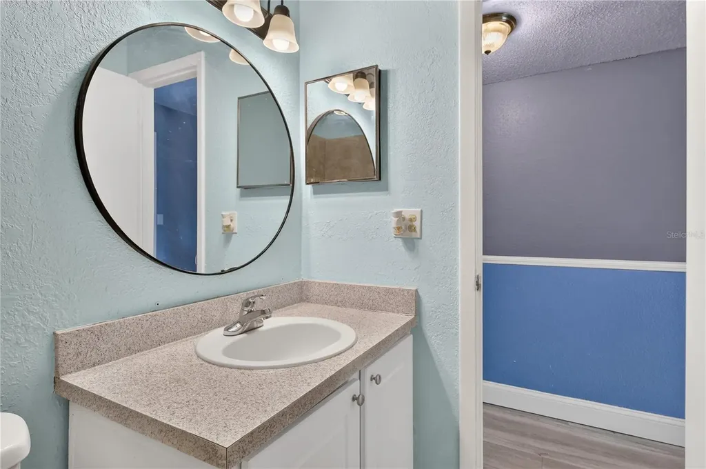 4223 S. Semoran Boulevard Orlando FL 32822