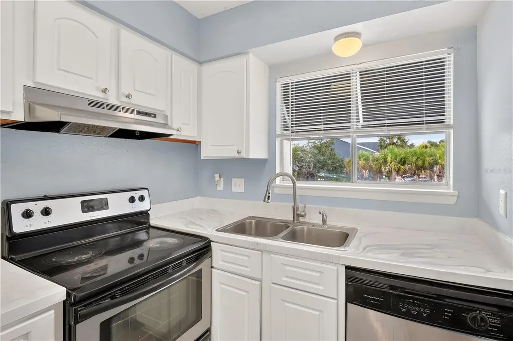 4223 S. Semoran Boulevard Orlando FL 32822