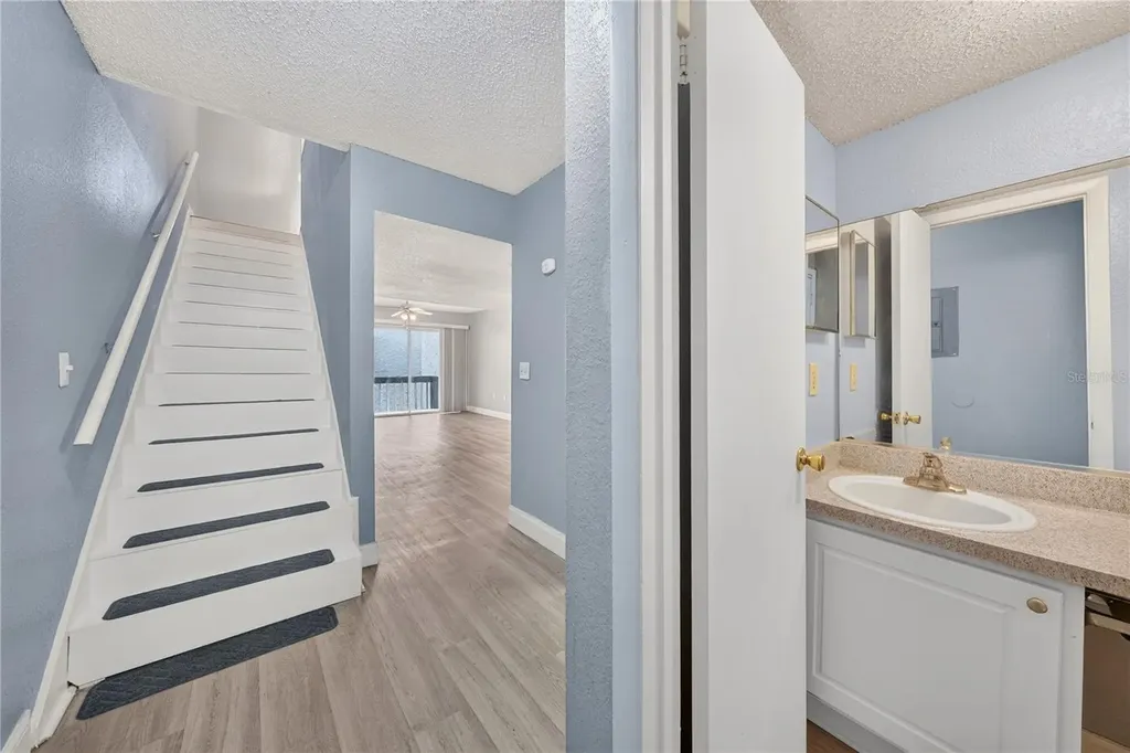 4223 S. Semoran Boulevard Orlando FL 32822
