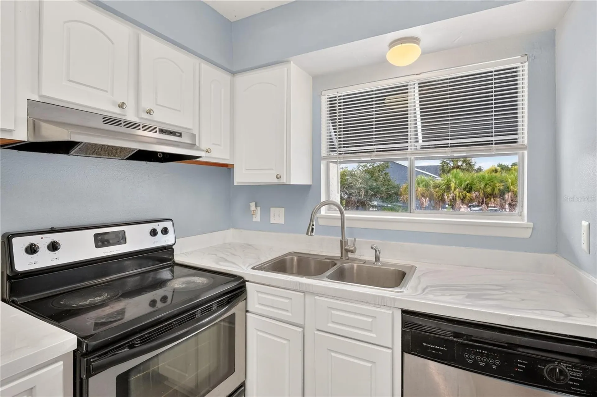 4223 S. Semoran Boulevard Orlando FL 32822