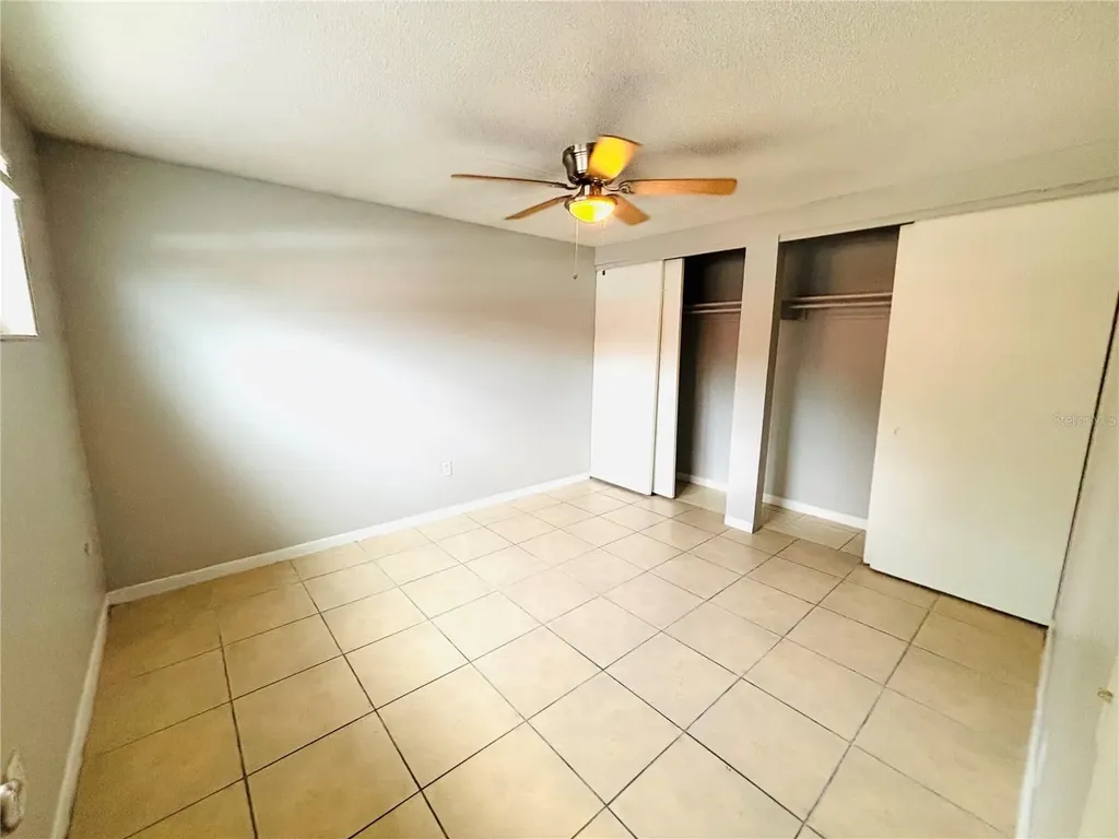 1302 Morris Park Tampa FL 33612