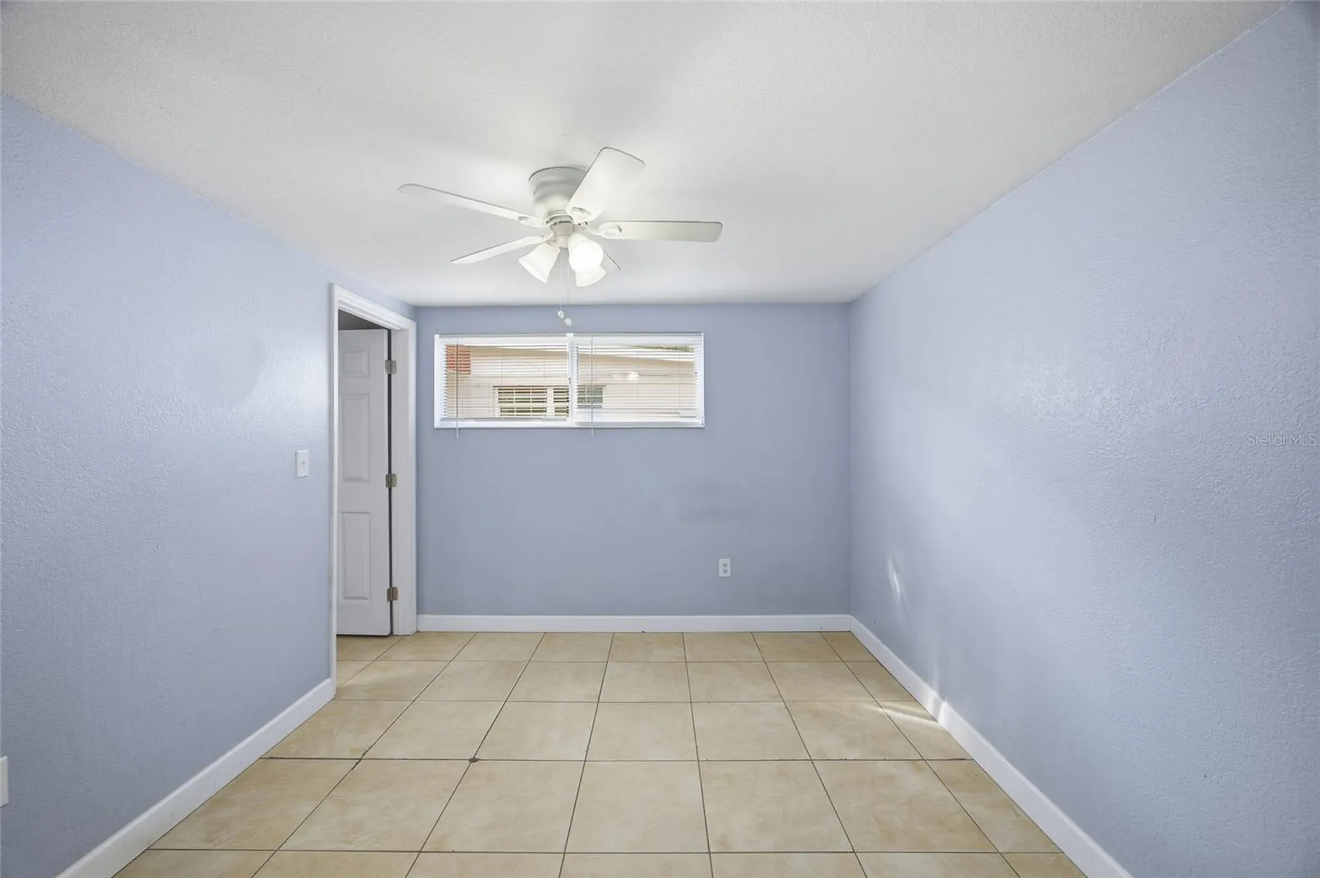 1302 Morris Park Tampa FL 33612