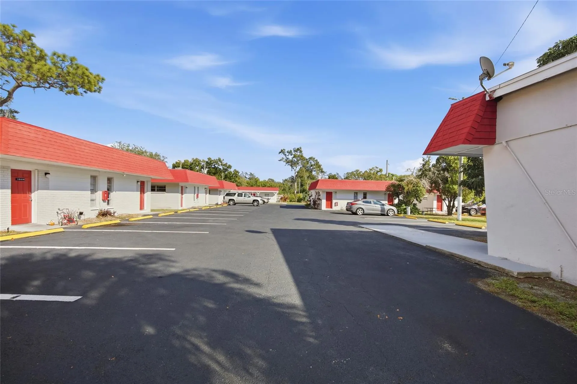 1302 Morris Park Tampa FL 33612