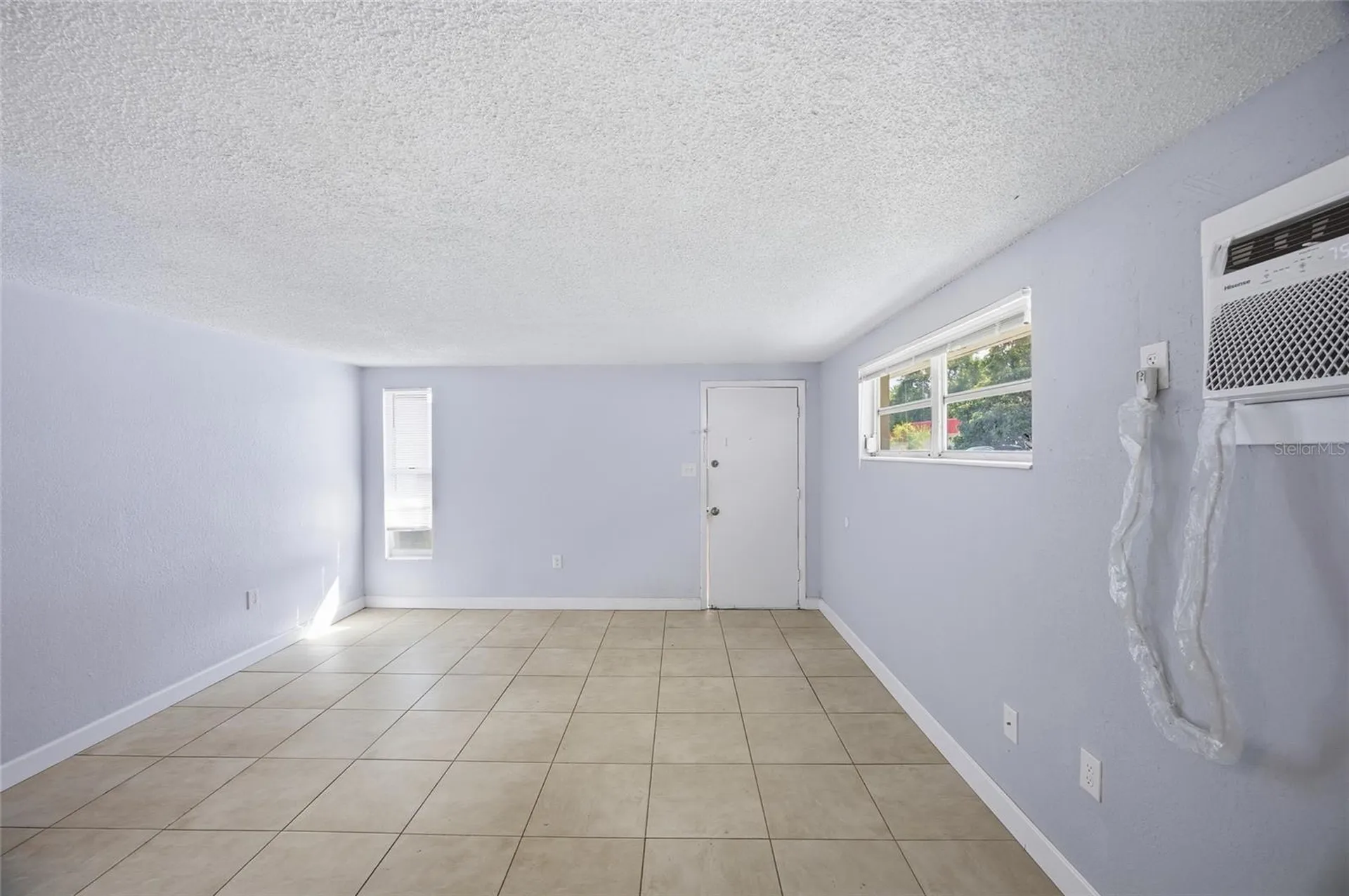 1302 Morris Park Tampa FL 33612