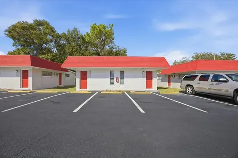 1302 Morris Park Tampa FL 33612