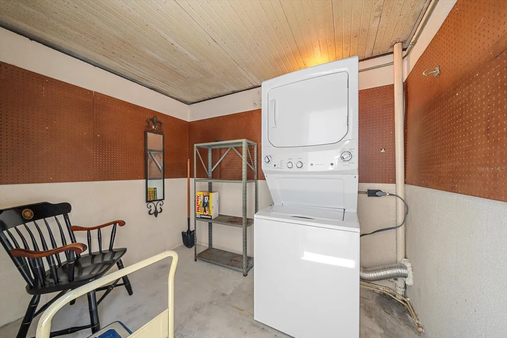 3818 Roxane Boulevard Sarasota FL 34235