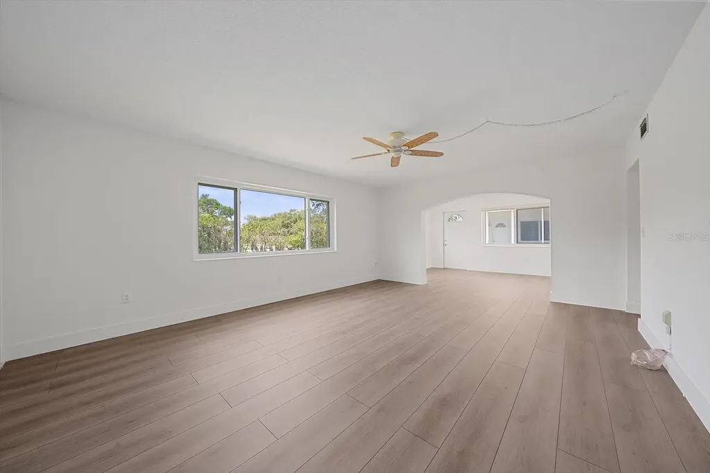 3818 Roxane Boulevard Sarasota FL 34235