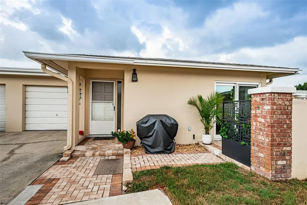 2735 Sherbrooke Lane Palm Harbor FL 34684