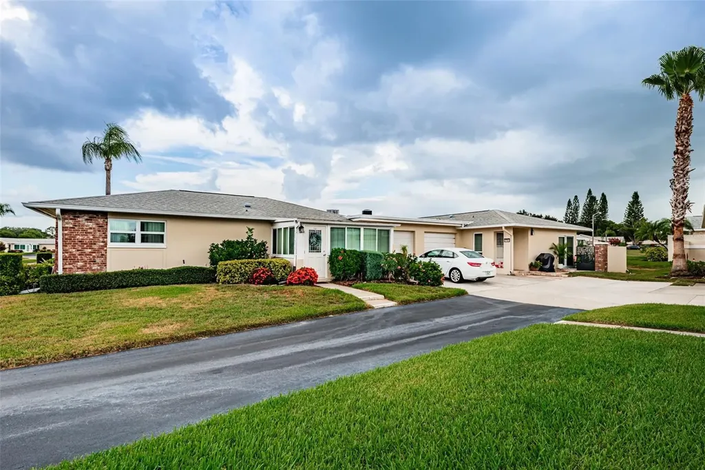 2735 Sherbrooke Lane Palm Harbor FL 34684