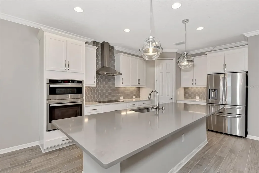 5825 Millennium Silver Court Sarasota FL 34238