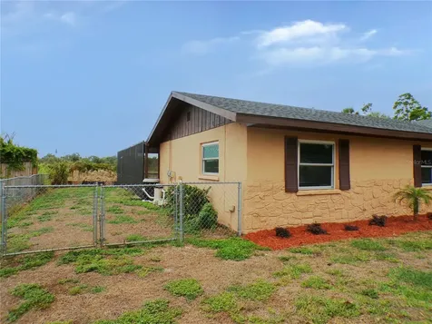 1622 17th Street E Bradenton FL 34208