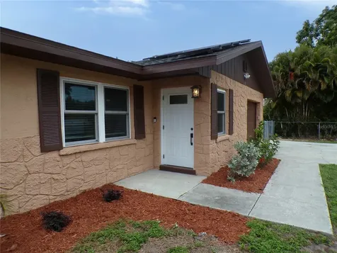 1622 17th Street E Bradenton FL 34208