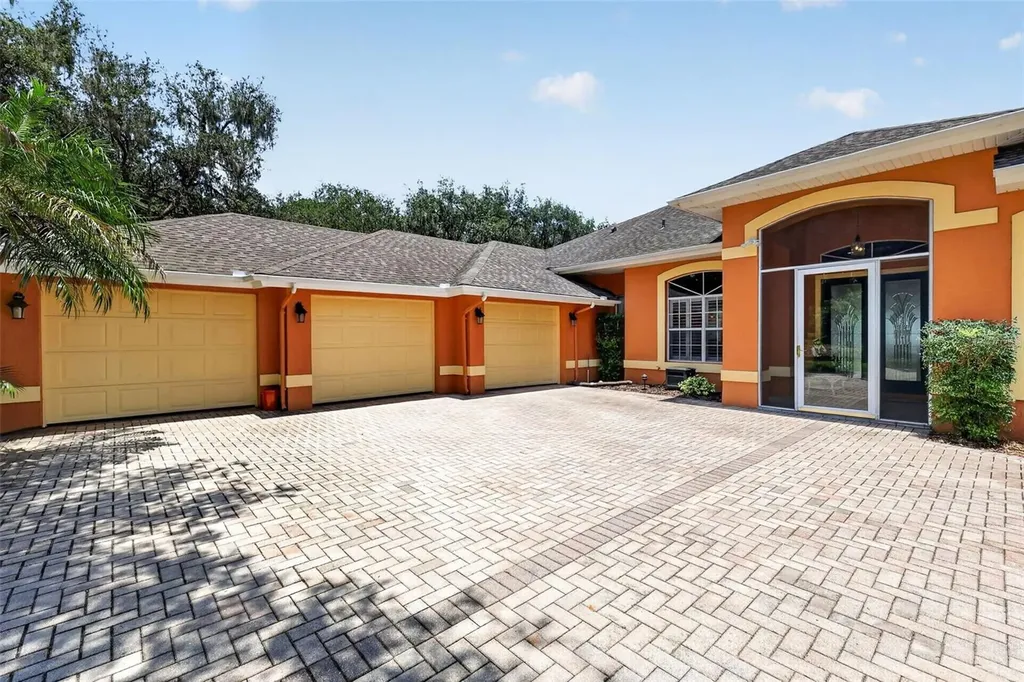 29742 Squirrel Point Road Tavares FL 32778