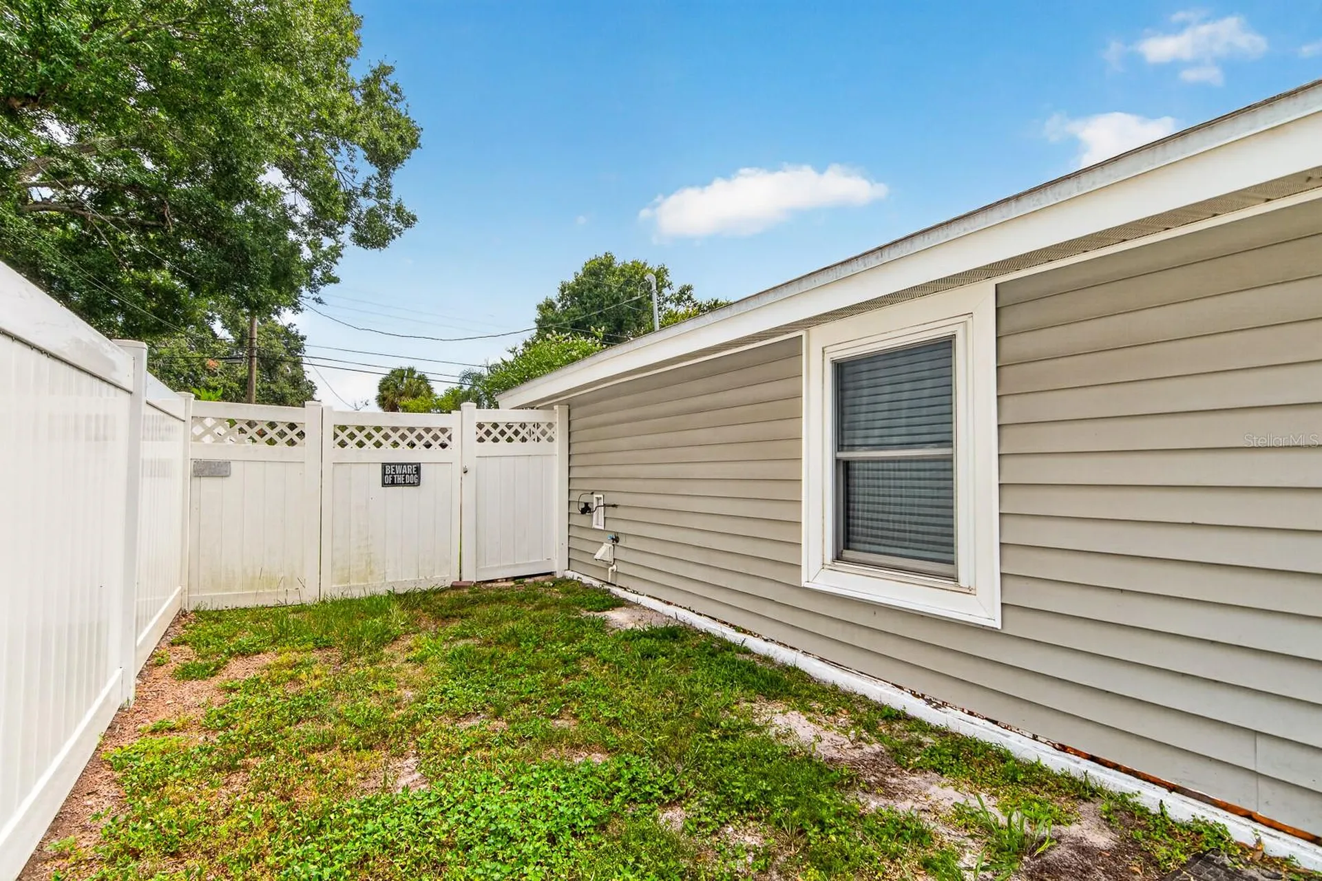 9042 Southern Comfort Drive Largo FL 33773