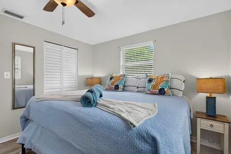 9042 Southern Comfort Drive Largo FL 33773
