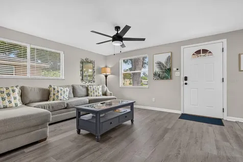 9042 Southern Comfort Drive Largo FL 33773
