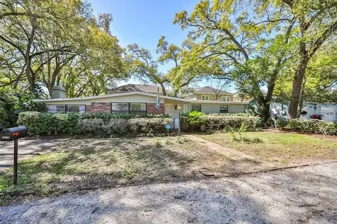 3214 W Coachman Avenue Tampa FL 33611