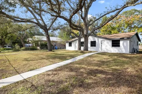 1220 E 142nd Avenue Tampa FL 33613