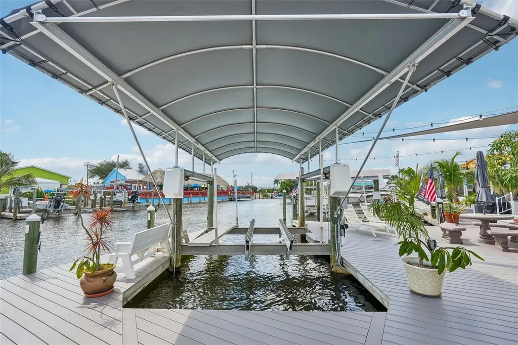 3050 York Road St James City FL 33956