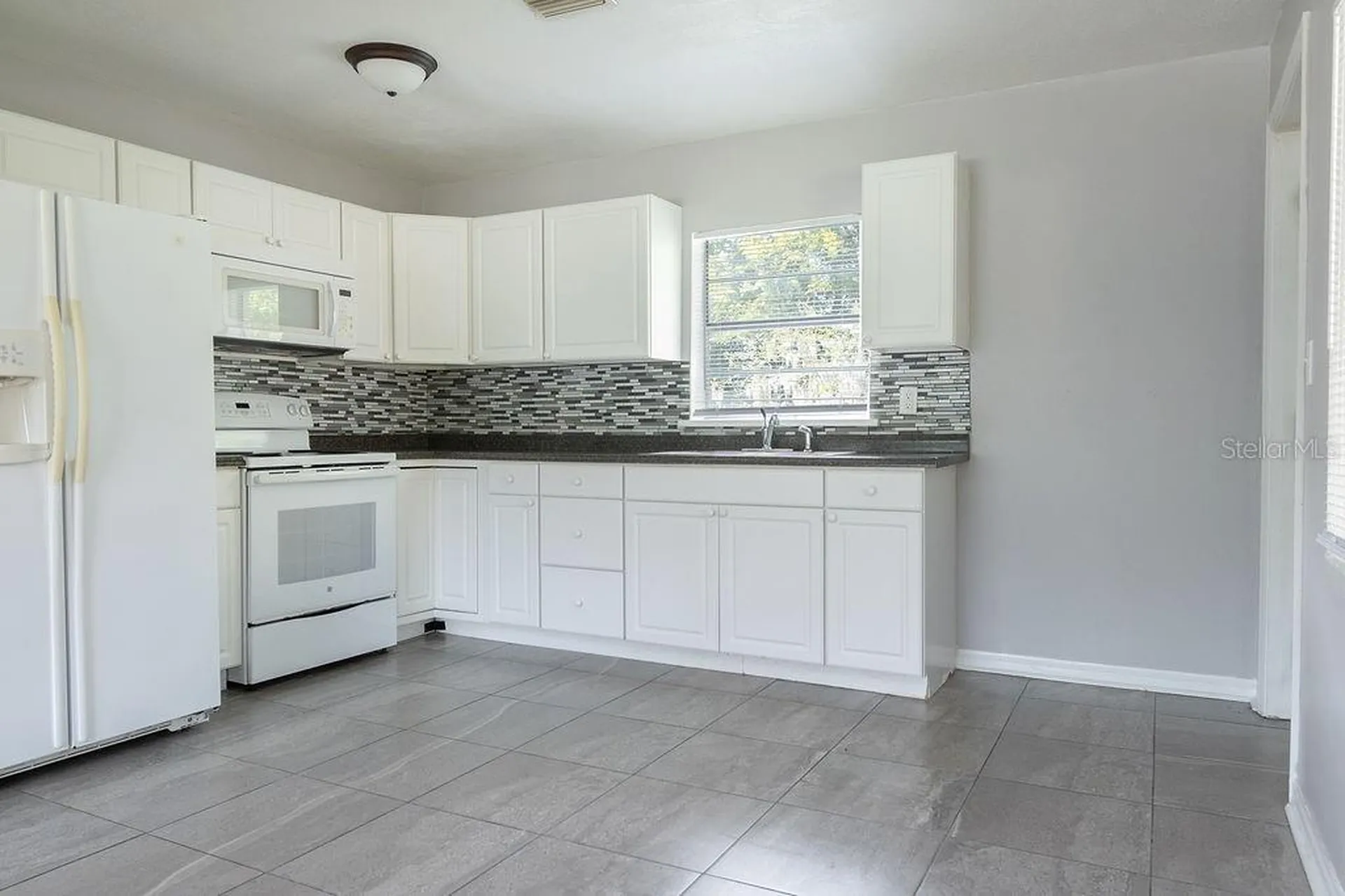 630 E Indiana Avenue Deland FL 32724