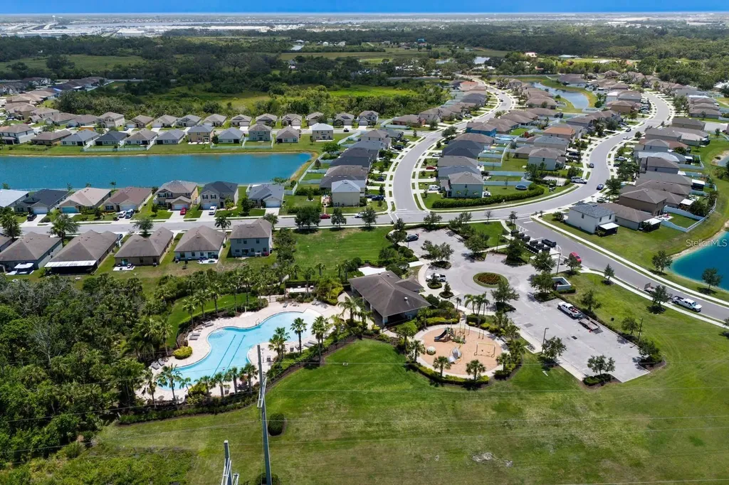 3908 Mossy Limb Court Palmetto FL 34221