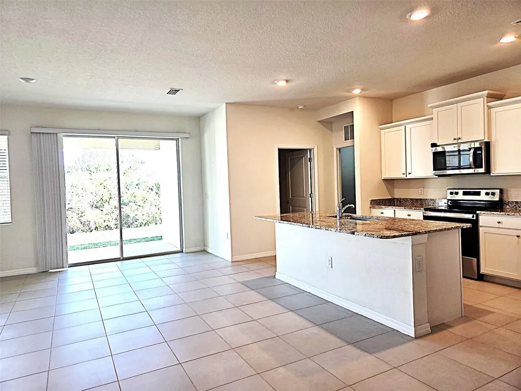 3908 Mossy Limb Court Palmetto FL 34221