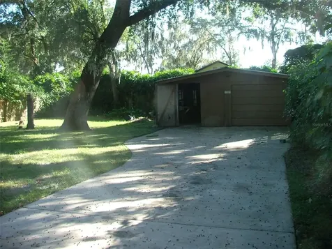 11709 Hoyt Avenue Tampa FL 33617