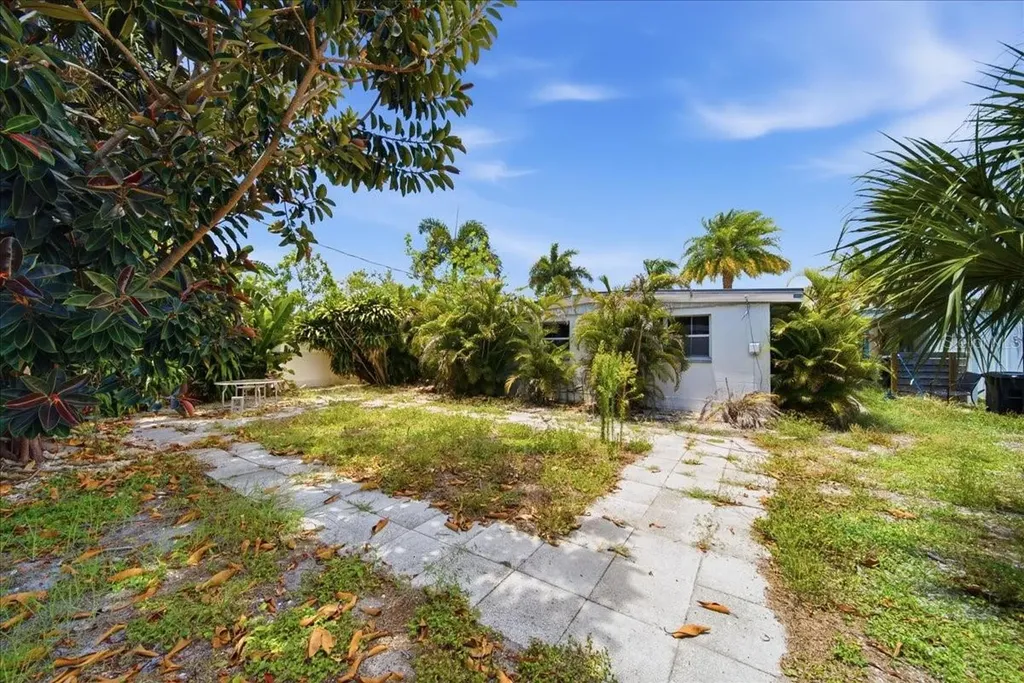 2316 Holyoke Avenue Bradenton FL 34207