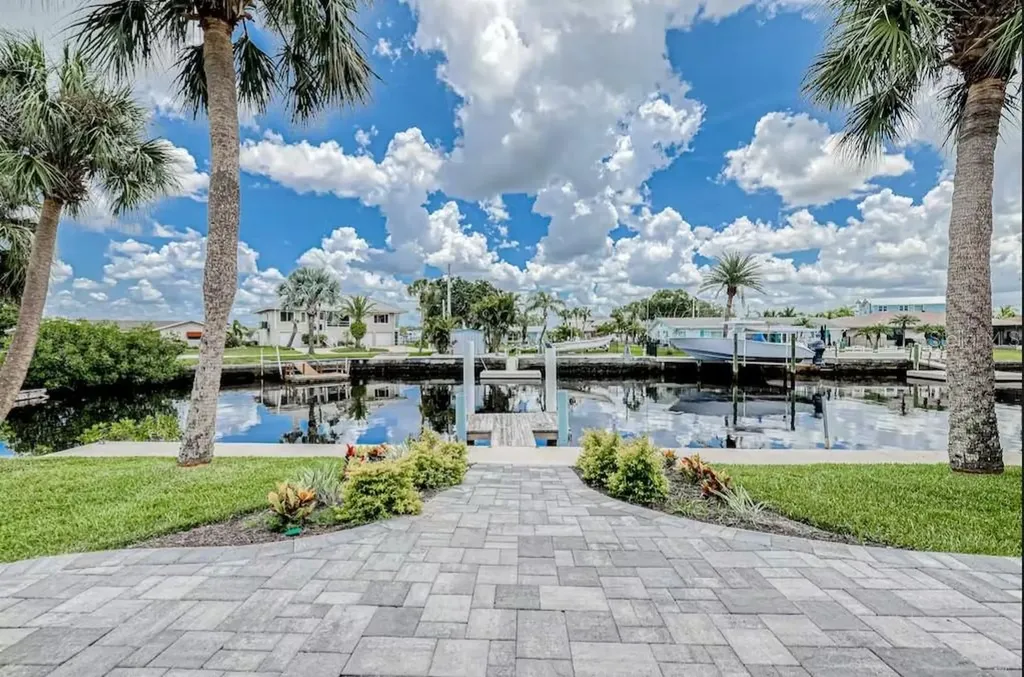 8116 Brighton Drive Port Richey FL 34668