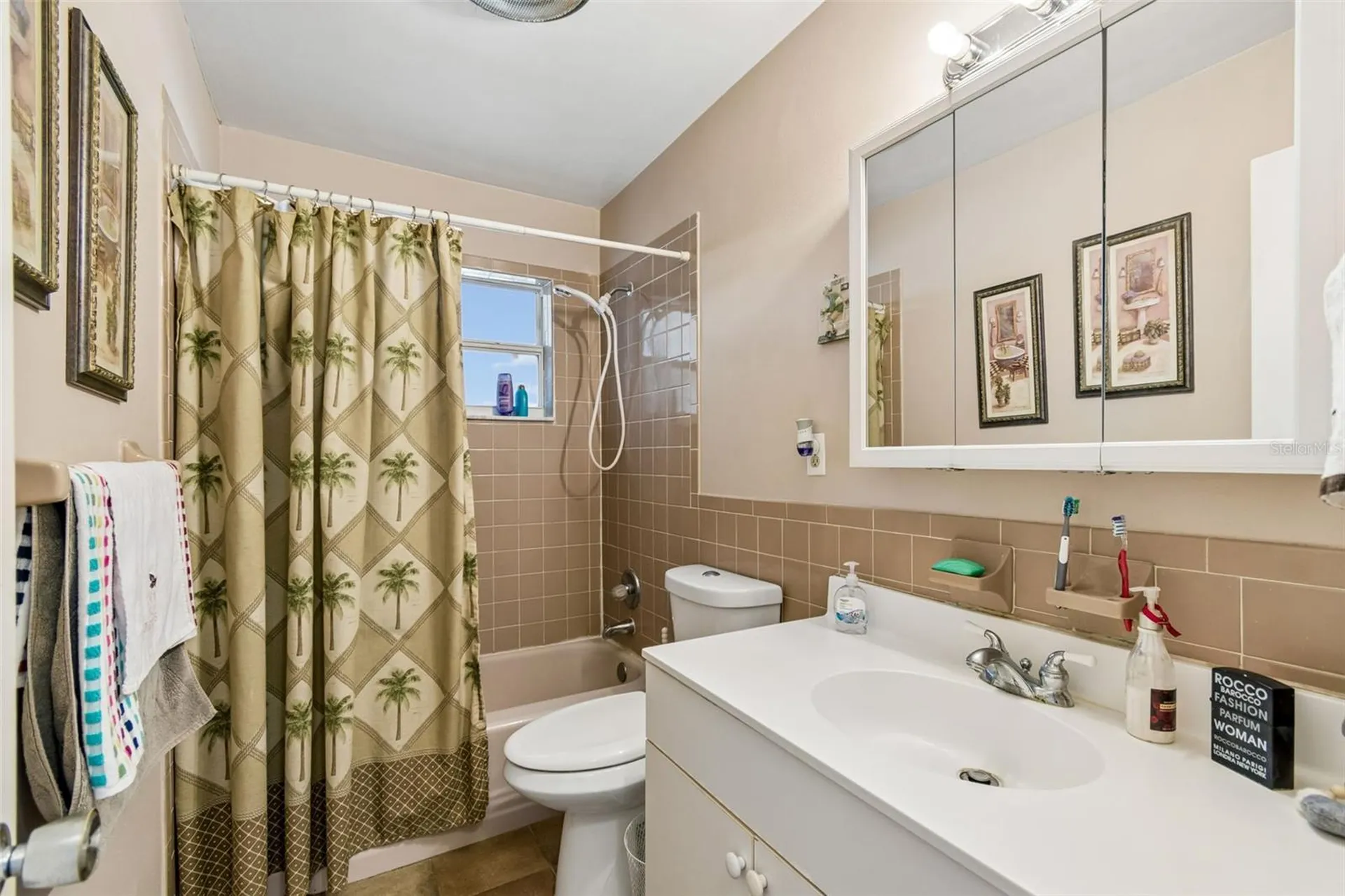 2085 68th Avenue S St Petersburg FL 33712