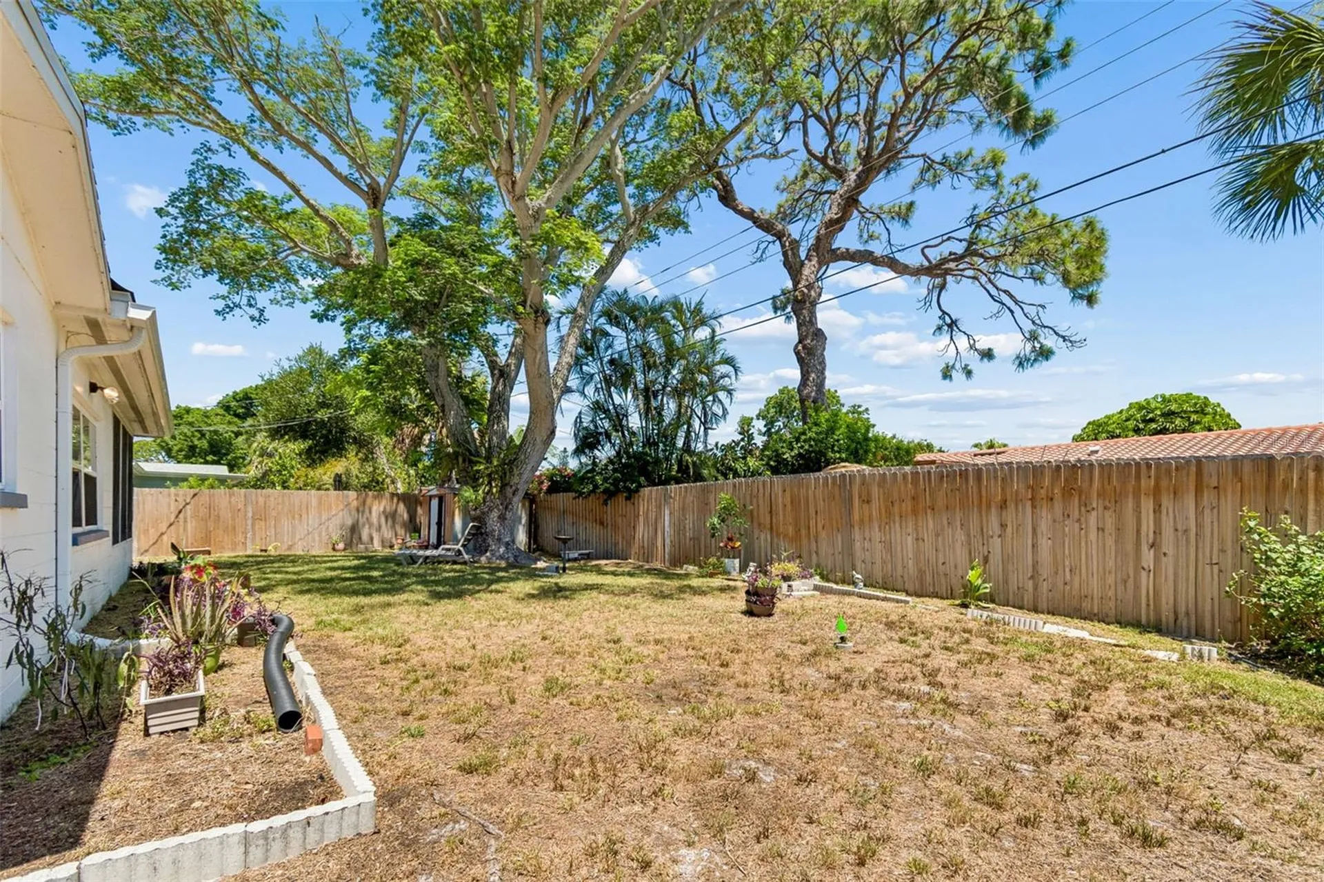 2085 68th Avenue S St Petersburg FL 33712