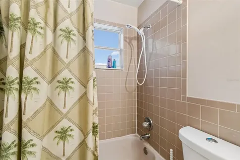 2085 68th Avenue S St Petersburg FL 33712