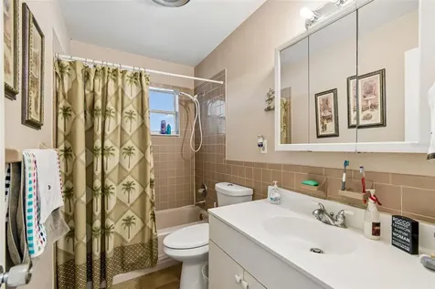 2085 68th Avenue S St Petersburg FL 33712